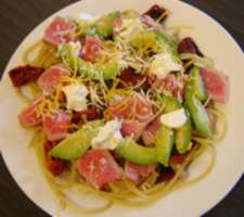 image of healthy tuna pasta dinner