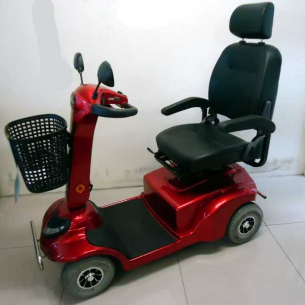 Enduro mobility scooter